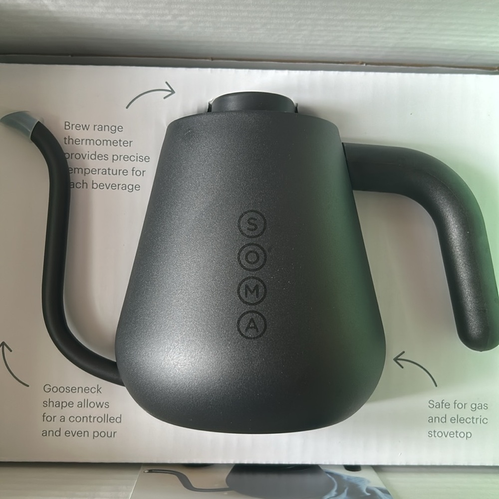 Soma Black Gooseneck Kettle - Picture 5 of 6
